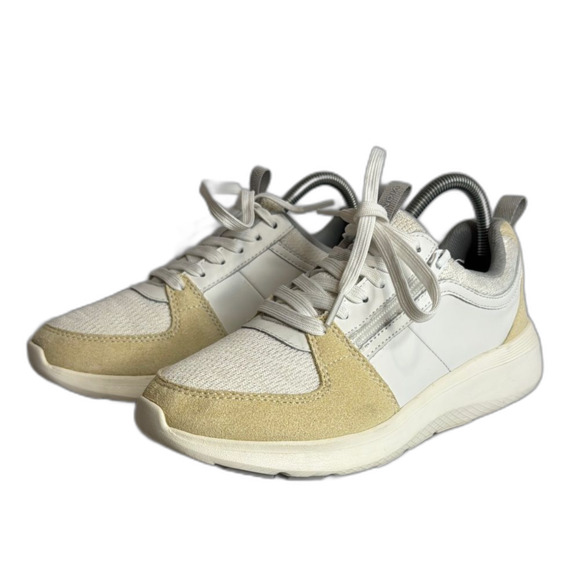 Vionic Athena Walking Comfort Arch Support White Shoes ladies size 8.5 - Picture 1 of 9